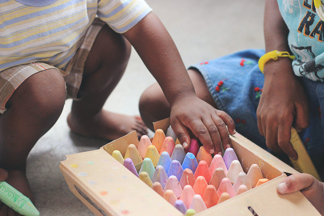 La Méthode Montessori : Comment Stimuler l'Apprentissage Autonome de votre Enfant ?