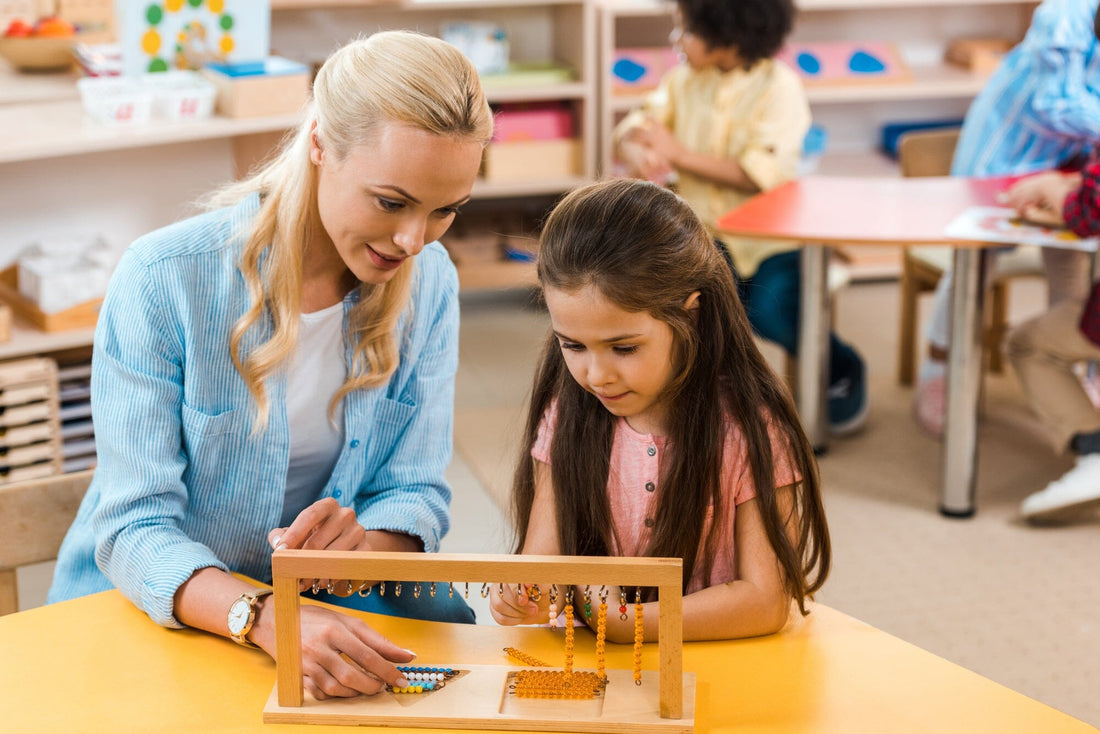 Les meilleurs jeux et jouets éducatifs Montessori pour le développement de l'enfant