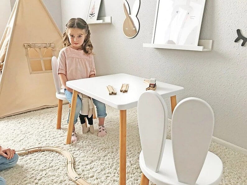 Ensemble de meubles Montessori Table et chaises en bois